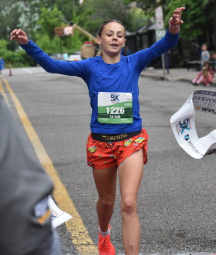 Bellaire Teen Paisley Farrier Wins Wellness Weekend Women's 5K